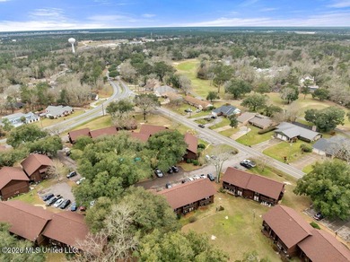Comfortable Molokai Village condo in Building D featuring an - photo 5