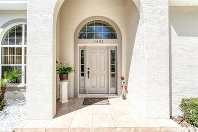 Under contract-accepting backup offers. Meticulously maintained - photo 3