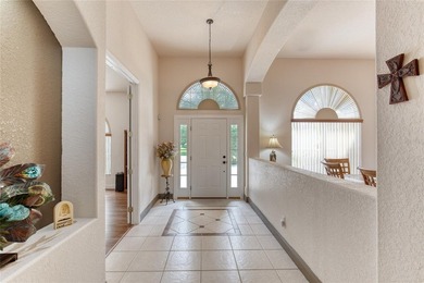 Under contract-accepting backup offers. Meticulously maintained - photo 4