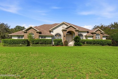 Exceptional living in this beautifully 5 BD, 4-BA turn key pool - photo 1