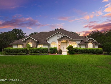 Exceptional living in this beautifully 5 BD, 4-BA turn key pool - photo 2