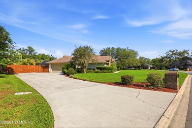 Exceptional living in this beautifully 5 BD, 4-BA turn key pool - photo 3