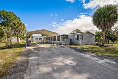 Priced to sell! Move in ready 3/2 home, 1,848 sq ft of - photo 3