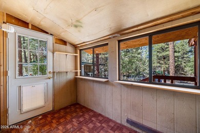 Escape to the cool pines and enjoy the perfect mountain retreat - photo 6