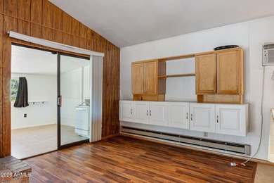 Escape to the cool pines and enjoy the perfect mountain retreat - photo 7
