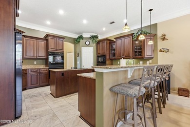 Exceptional living in this beautifully 5 BD, 4-BA turn key pool - photo 10