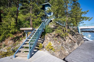 Tucked into the heart of iconic Bayview on the shores of - photo 13