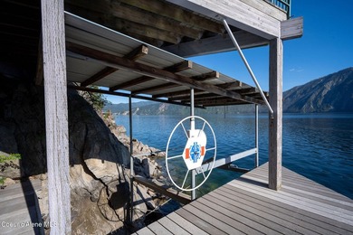 Tucked into the heart of iconic Bayview on the shores of - photo 14