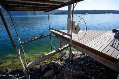 Tucked into the heart of iconic Bayview on the shores of - photo 15