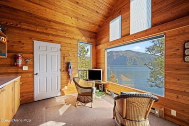 Tucked into the heart of iconic Bayview on the shores of - photo 22