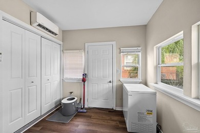 Beautifully Updated Residence in the Highly Sought-After East - photo 22