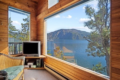 Tucked into the heart of iconic Bayview on the shores of - photo 23