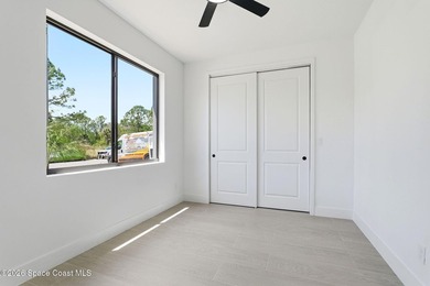 Move-in ready and perfectly positioned on a desirable CORNER LOT - photo 25