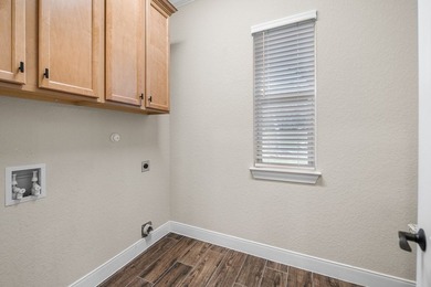 SELLER WILL FINANCE WITH 20% DOWN, 7% INTEREST RATE, BALLOON IN - photo 29
