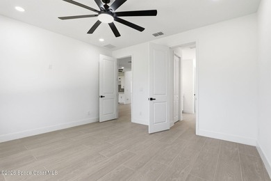 Move-in ready and perfectly positioned on a desirable CORNER LOT - photo 29