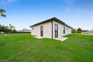Brand new construction with a layout that actually makes sense - photo 34