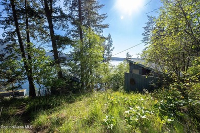 Tucked into the heart of iconic Bayview on the shores of - photo 36