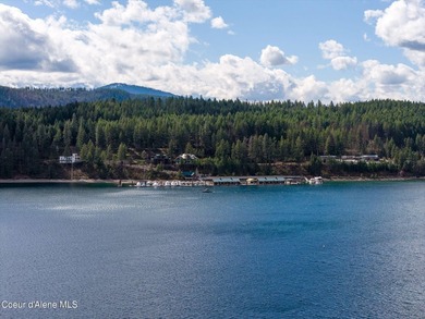 Tucked into the heart of iconic Bayview on the shores of - photo 38