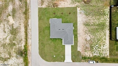 Brand new construction with a layout that actually makes sense - photo 38