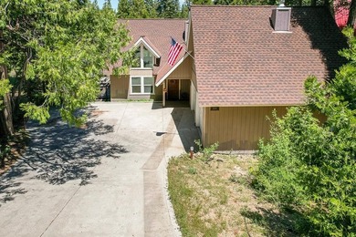 Exceptional mountain living in Ockenden Ranch! This beautifully - photo 2