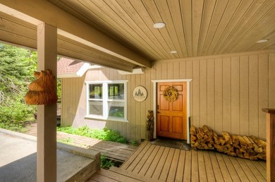Exceptional mountain living in Ockenden Ranch! This beautifully - photo 6