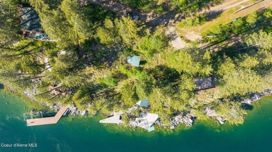 Tucked into the heart of iconic Bayview on the shores of - photo 54