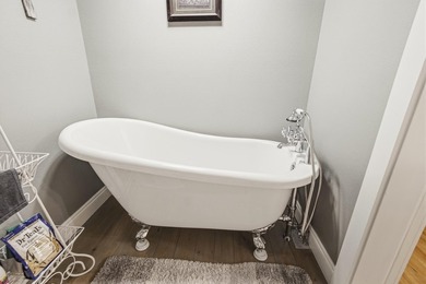Welcome to your private coastal retreat! Built in 2017, this - photo 14