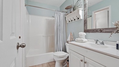 Welcome to this beautifully furnished, rental-ready 2-bedroom - photo 17