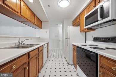 Welcome to this beautifully maintained, ADA accessible first - photo 17