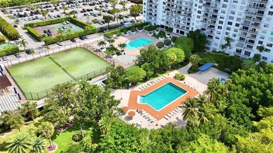 Stunning top-floor corner unit offering breathtaking wraparound - photo 19