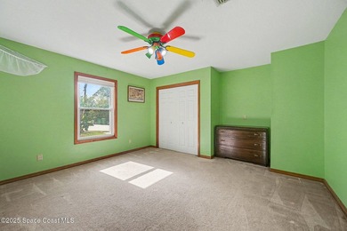 ***Motivated seller says bring offers*** This charming 4 bed / 4 - photo 21