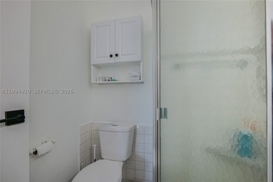 BEAUTIFUL FURNISHED TURNKEY 2/2 CONDOPLETELY REMODELED. NICE - photo 25