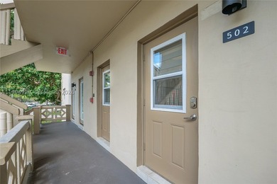 BEAUTIFUL FURNISHED TURNKEY 2/2 CONDOPLETELY REMODELED. NICE - photo 26