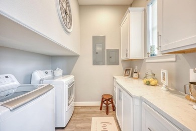 *Price Drop** Welcome to 108 Island Circle, a charming 3-bedroom - photo 27