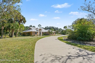 ***Motivated seller says bring offers*** This charming 4 bed / 4 - photo 28