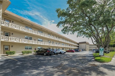 BEAUTIFUL FURNISHED TURNKEY 2/2 CONDOPLETELY REMODELED. NICE - photo 29