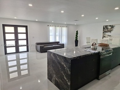 Welcome to this beautiful cornet lot modern home fully fenced - photo 3