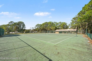 ***Motivated seller says bring offers*** This charming 4 bed / 4 - photo 34