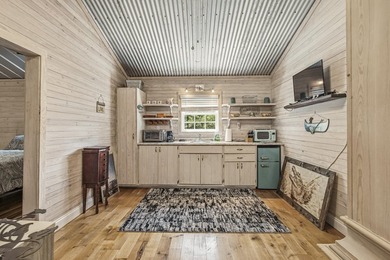 Welcome to your private coastal retreat! Built in 2017, this - photo 37