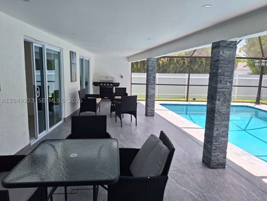 Welcome to this beautiful cornet lot modern home fully fenced - photo 10