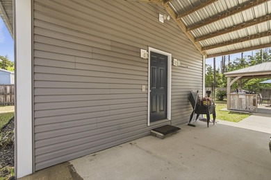 Welcome to your private coastal retreat! Built in 2017, this - photo 46
