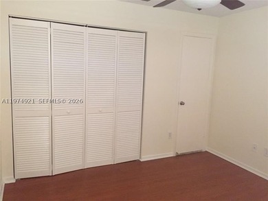 SPACIOUS 3/2 TOWNHOUSE IN GATED COMMUNITY. CONVENIENTLY LOCATED - photo 12