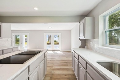 Set on the shores of Choctawhatchee Bay, this beautifully - photo 19