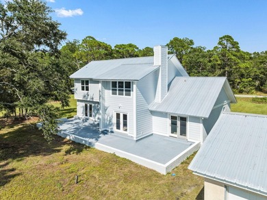 Set on the shores of Choctawhatchee Bay, this beautifully - photo 24