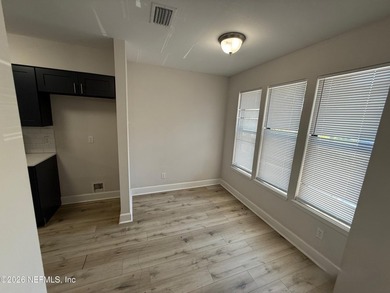 Amazing deal lowest price unit in complex 2nd floor condo unit - photo 4