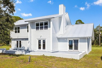 Set on the shores of Choctawhatchee Bay, this beautifully - photo 25
