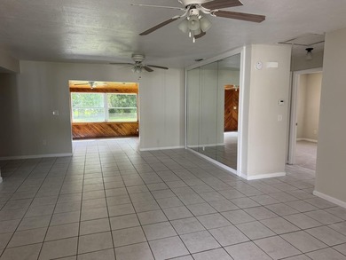 Very Nice 3/2/1 Home in Port St Lucie. Open, Bright & Airy - photo 7