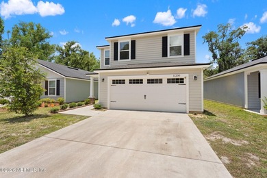Beautiful 3 bedroom 2.5 bathroom two story home available now - photo 2