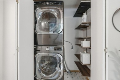 Nestled among the majestic redwoods of Boulder Creek, this - photo 9