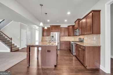 Beautifully maintained and freshly painted two-story home with a - photo 15